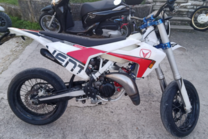 Vent 125 2t derapage competition 2022