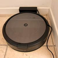 IRobot Roomba combo aspirapolvere e lavapavimenti