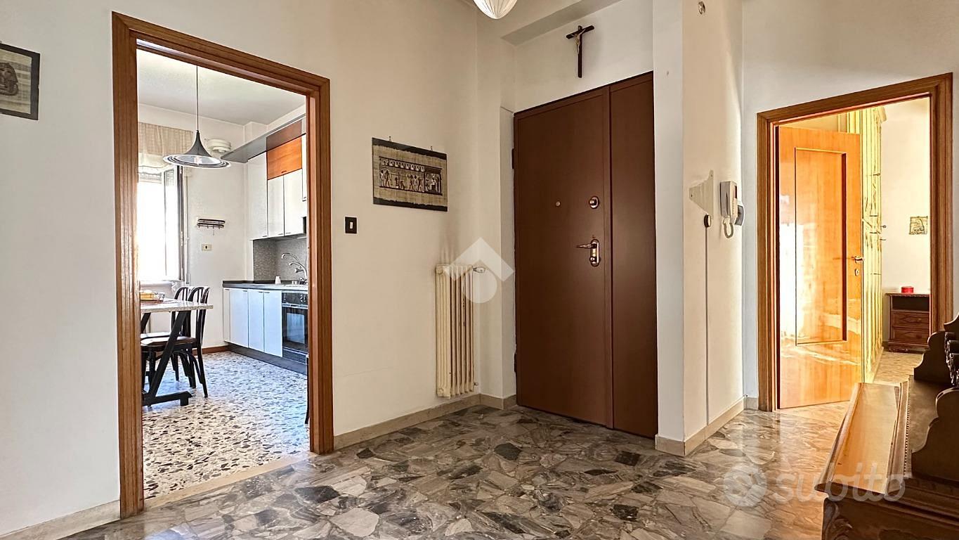 Apartment in Ascoli Piceno, Santi Filippo e Giacomo - Vista 3
