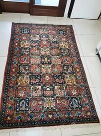 Tappeto persiano Batkiari  244x159 cm 