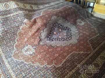 Tappeto persiano di grandi dimensioni