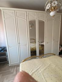 ARMADIO ELEGANTE BIANCO CON SPECCHI