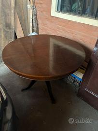 Tavolo rotondo vintage in legno massello – 6 posti