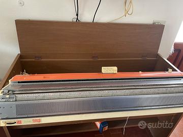 : Macchina da Maglieria Defendi Brother KM 2000 +