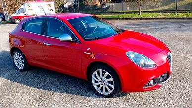 ALFA ROMEO GIULIETTA JTDm 2 (TI)