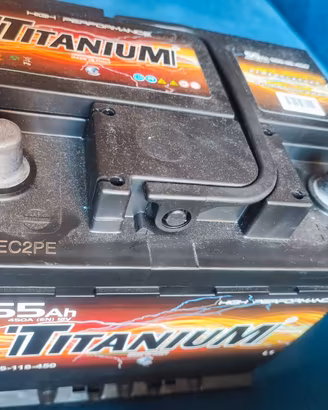 batteria auto 55Ah - COME NUOVA
