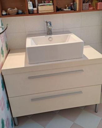 Mobile bagno con vasca lavabo