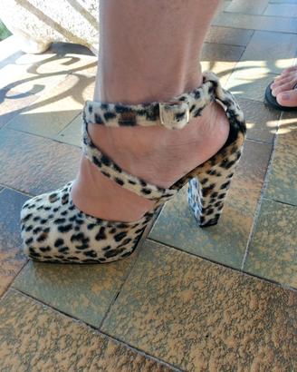 Scarpe con tacco e plateau leopardate 38