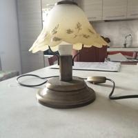 Lampada da tavolo
