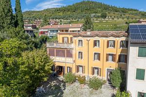 VILLA SINGOLA A SANT'AMBROGIO DI VALPOLICELLA