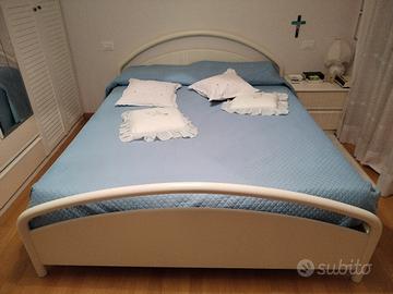 Letto matrimoniale  bianco 