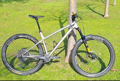 Commencal meta ht 2022