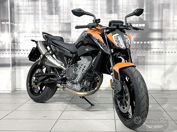 KTM Duke 890