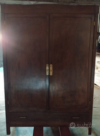 Mobile antico a due ante