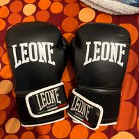 Guantoni leone