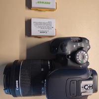 Canon EOS 700D con obiettivo 18-55 + 1 batteria 