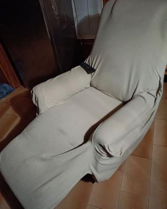 Poltrona regolabile elettricamente