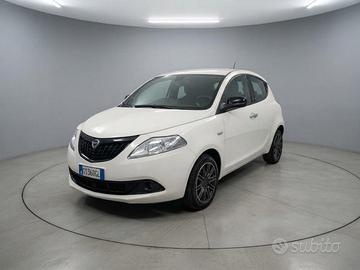LANCIA Ypsilon 1.0 FireFly 70CV HYBRID ORO - KM
