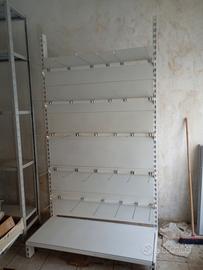 scaffale porta blister 