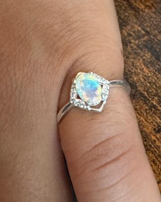 Anello opale