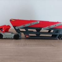 Hot Wheels- Mega Trasportatore con Livelli Espandi