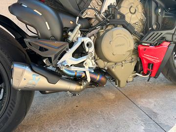Scarico akrapovic ducati streetfighter v4s