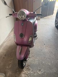 Vespa 50cc pink  2011