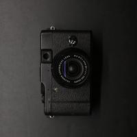 FUJIFILM X10