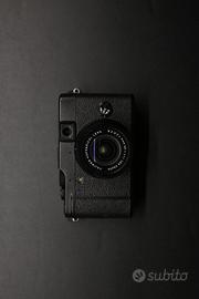 FUJIFILM X10