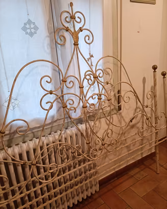 letto in ferro battuto 