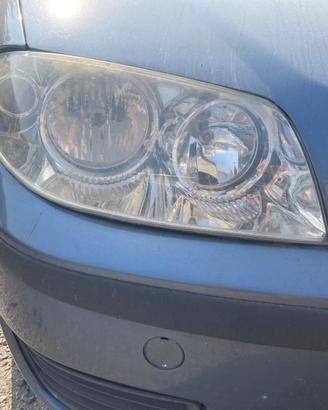 FARO ANTERIORE DESTRO FIAT Punto Berlina 3P 3° Se