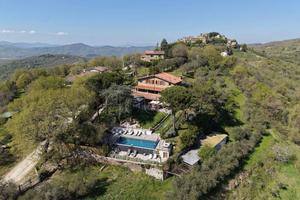 Villa di 320 m² con più di 5 locali e posto auto a