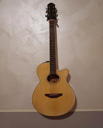 chitarra acustica amplificata + ampli
