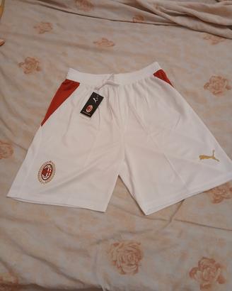 pantaloncini Milan nuovi  2026 27 taglia  M