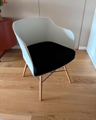 Sedia di design modello DAW - Dining Height Armcha
