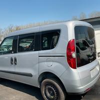 Posteriore Fiat Doblo 2014 Vetrato per ricambi