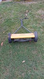 Tagliaerba a spinta manuale