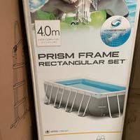 Piscina esterna estiva