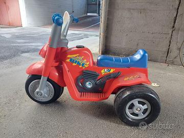 Triciclo moto elettrica bambino