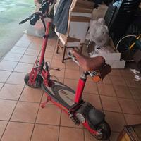 monopattino con sedile removibile