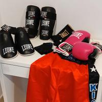 Equipaggiamento protettivo da ragazza marca Leone