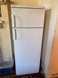 Frigorifero Indesit combinato