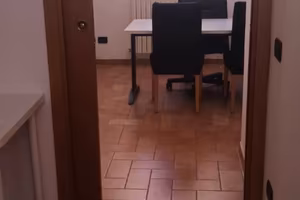 Ufficio piano terra Cento-fe- centro storico