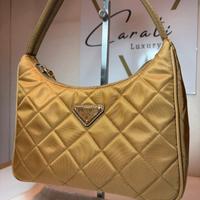 Prada Re -Edition oro