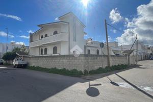 VILLA SINGOLA A CAVALLINO