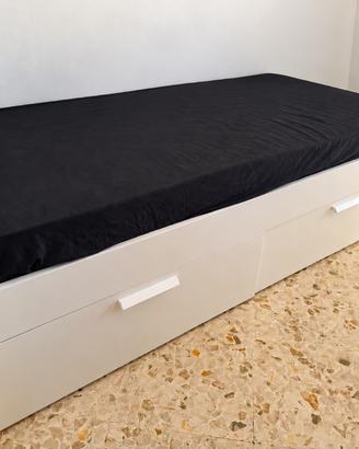 Letto singolo IKEA con cassettoni