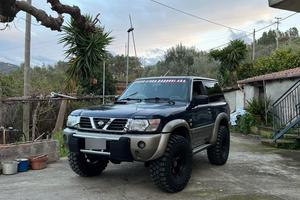 Nissan Patrol GR Y61