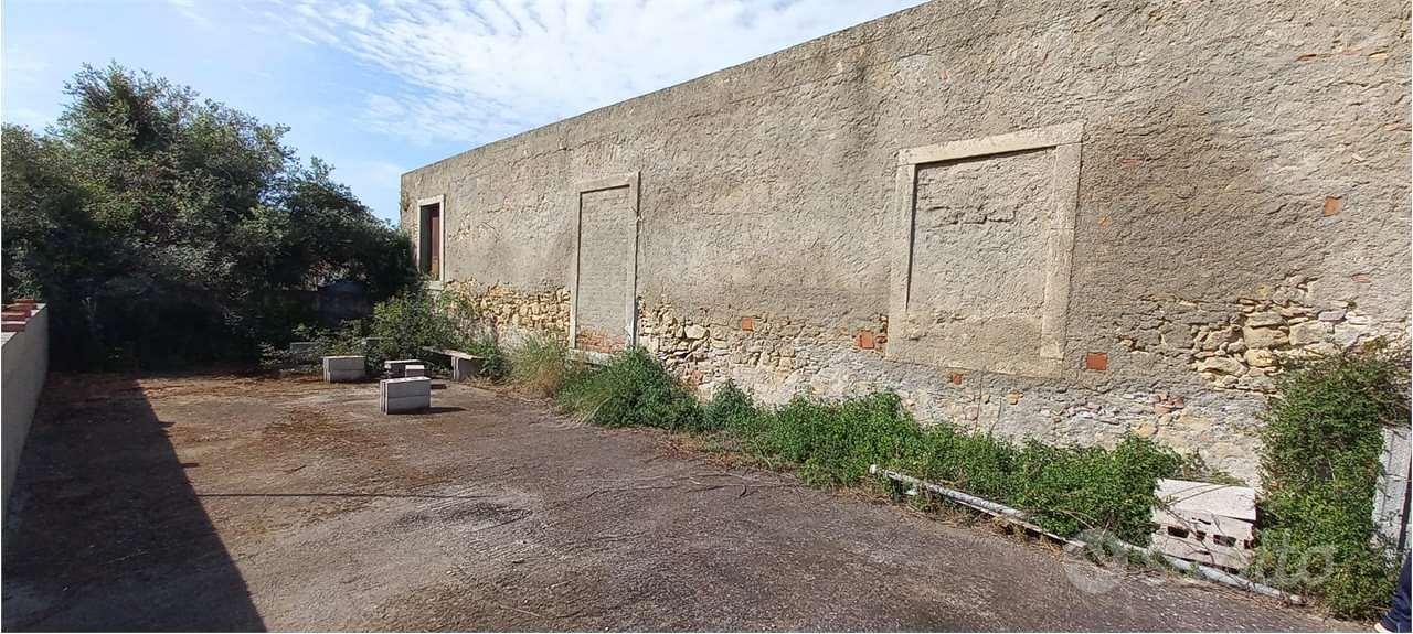 Terreno con Ulivi produttivi e antico Palmento - Vista 4
