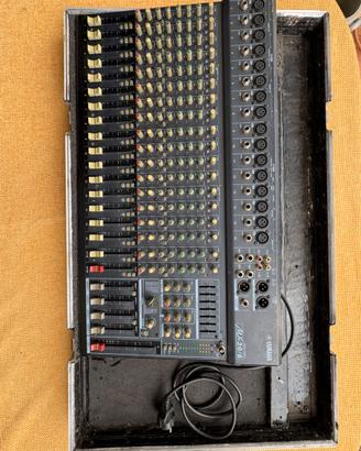 Mixer Yamaha 20/6