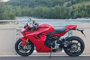 Ducati SuperSport 950 S con Pacchetto Touring